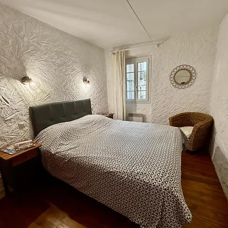 Au Coeur Des Boulevards A 2 Pas Des Chemins De Rando Apartmán *